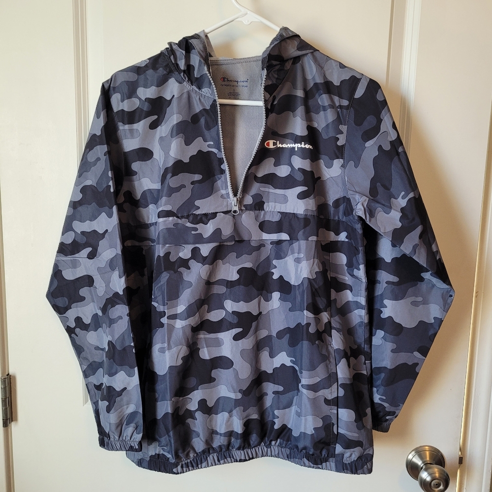 Champion Camo Windbreaker Jacket - Boys Size Large - EUC